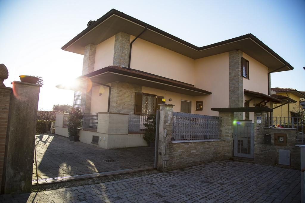 B&B Nuovo Paradiso Pescia Ngoại thất bức ảnh