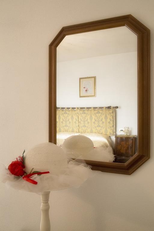 B&B Nuovo Paradiso Pescia Phòng bức ảnh